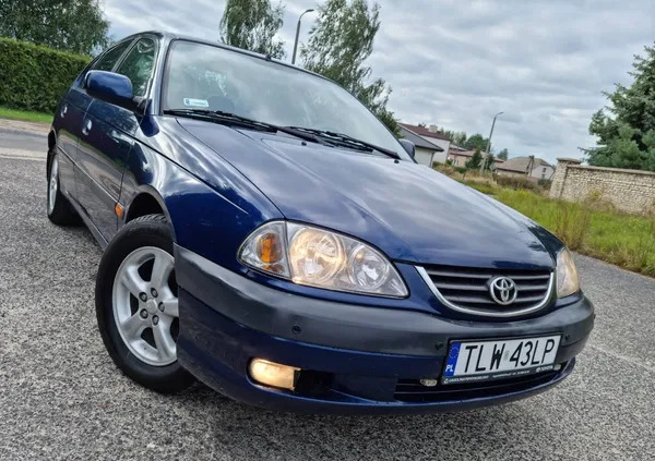 toyota avensis śląskie Toyota Avensis cena 8700 przebieg: 272000, rok produkcji 2002 z Krobia